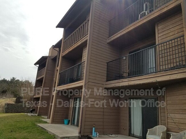 Building Photo - 6321 Kelly Dr