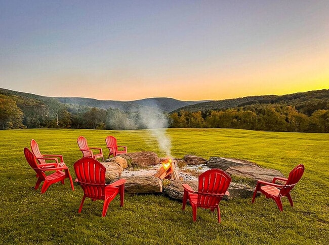 Building Photo - 40 Acres, Vistas for Miles at Bull Run Ranch