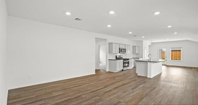 Building Photo - 6018 Alberta Fls Dr