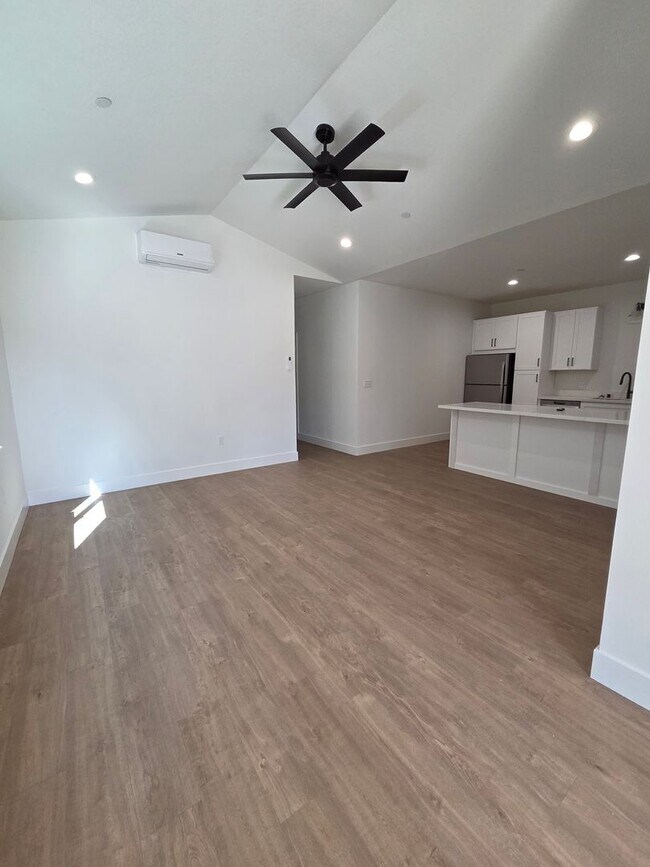 Foto del edificio - Brand New Build on Old Alturas - ALL Electric with City of Redding Solar!