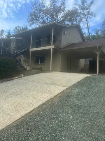 Foto del edificio - 21295 Canyon Way