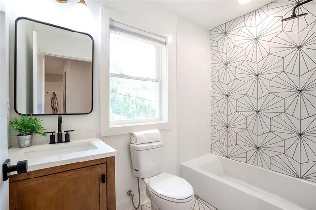 Foto del edificio - 2294 Hill St NW