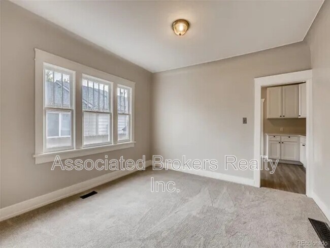 Building Photo - 1385 Quitman St