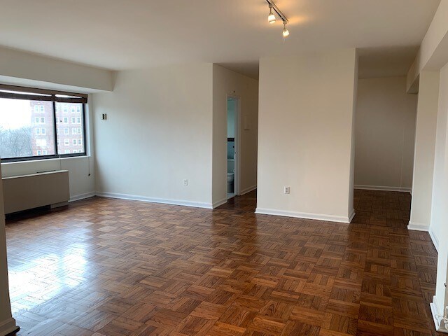 Foto del edificio - 3701 Connecticut Ave NW