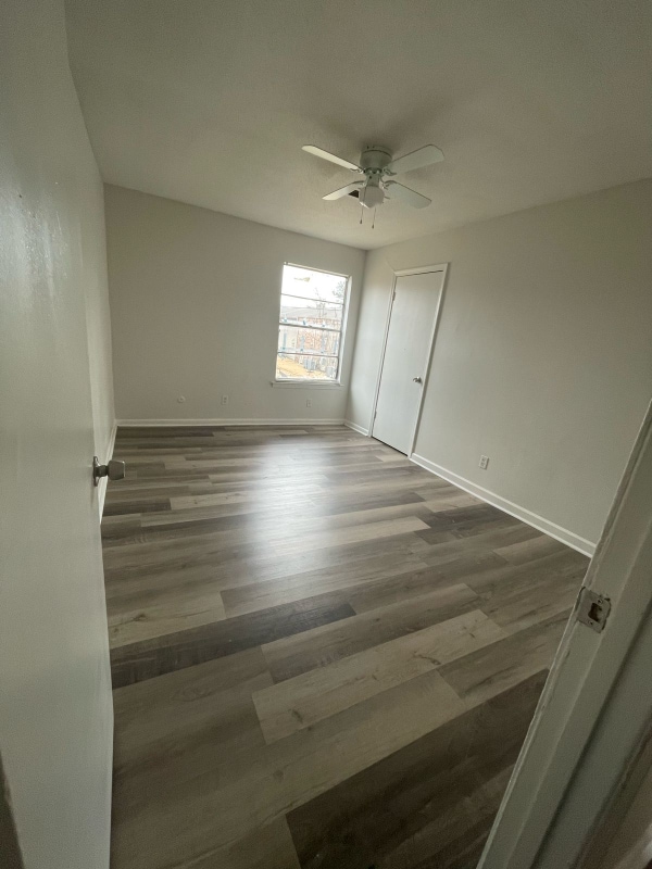 Foto del edificio - 2411 Talonwood Dr