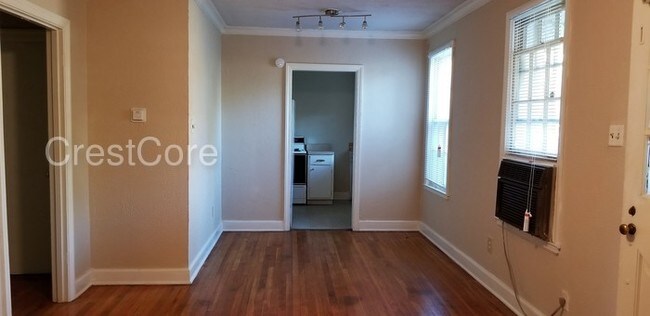 Building Photo - 437 High Point Ter