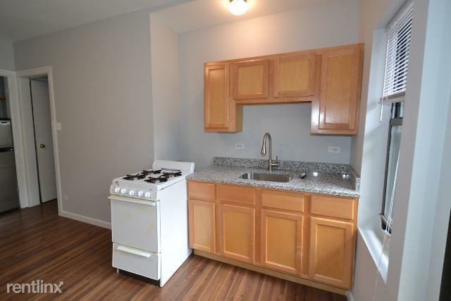 Foto del edificio - 4555 N Malden St
