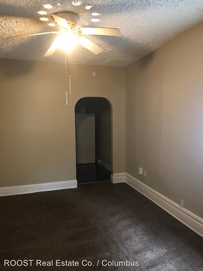 Building Photo - 99-101 Whitethorne Ave