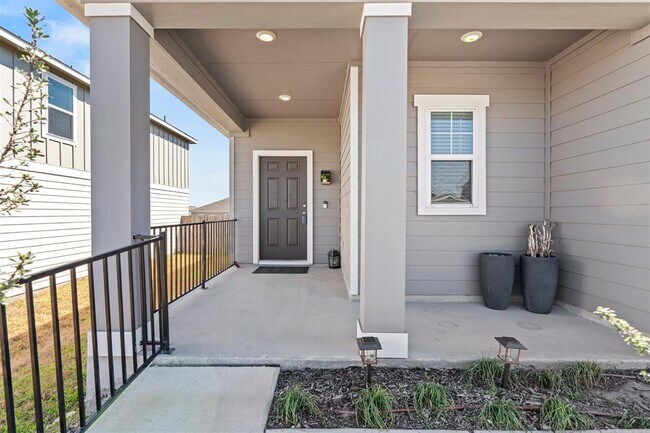 Foto del edificio - 14705 Shooter McGavin Dr