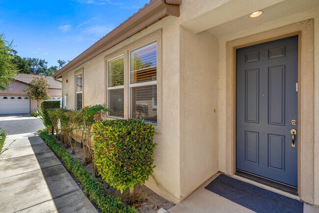 Building Photo - 3831 Shakespeare Dr