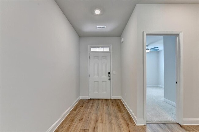 Building Photo - 3438 Long Creek Dr