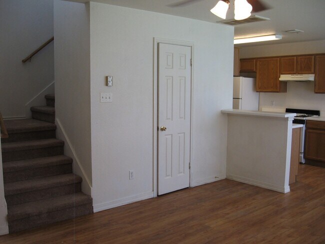 Foto del edificio - 8511 Apple Carrie Cove