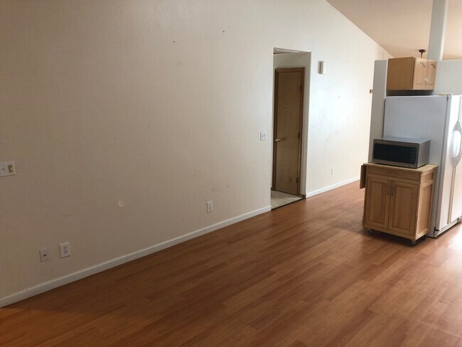 Building Photo - Nice 3 Bedroom, 2 Bath House in Sheridan