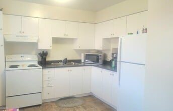 Building Photo - 65 Fort St