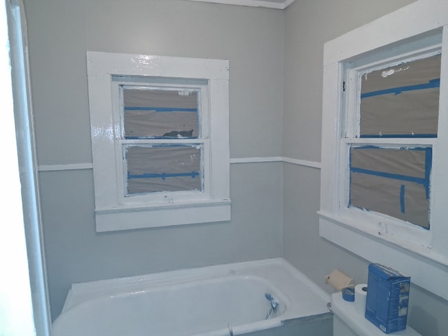 Building Photo - 1903 Shirland Ave