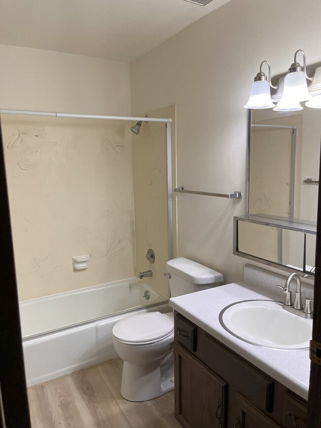 Foto del edificio - 117 W Grant St