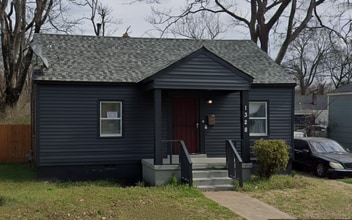 Building Photo - 1328 Lambert St