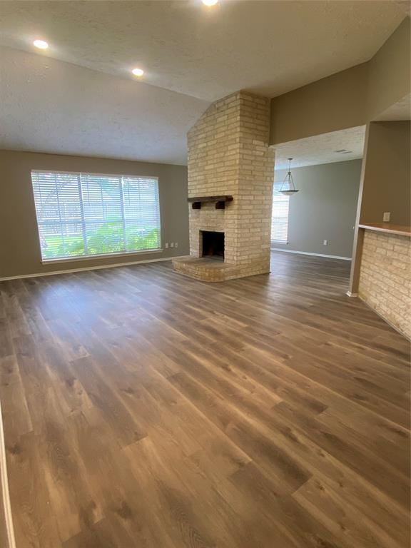 Building Photo - 410 Reseda Dr