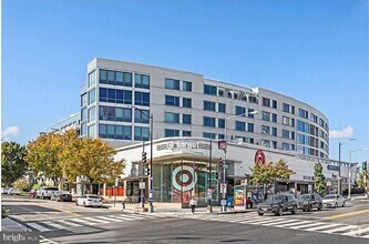 Building Photo - 4101 Albemarle St NW