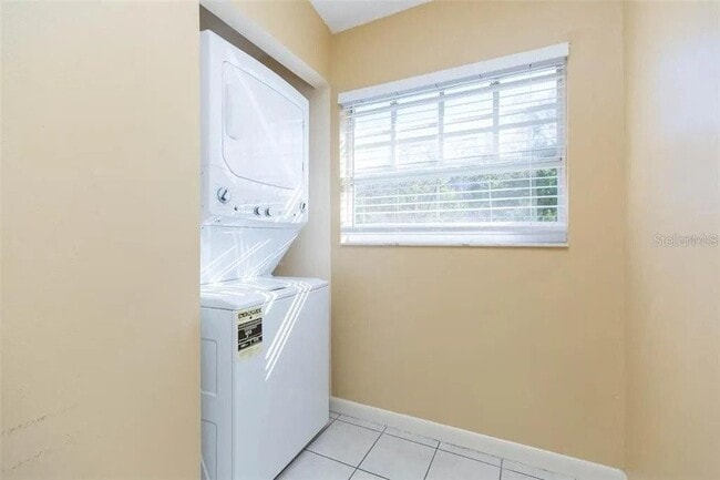 Building Photo - 14812 Par Club Cir
