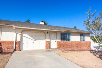 Building Photo - 7267 Spouse Dr