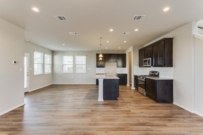 Foto del edificio - 412 Delta Crst