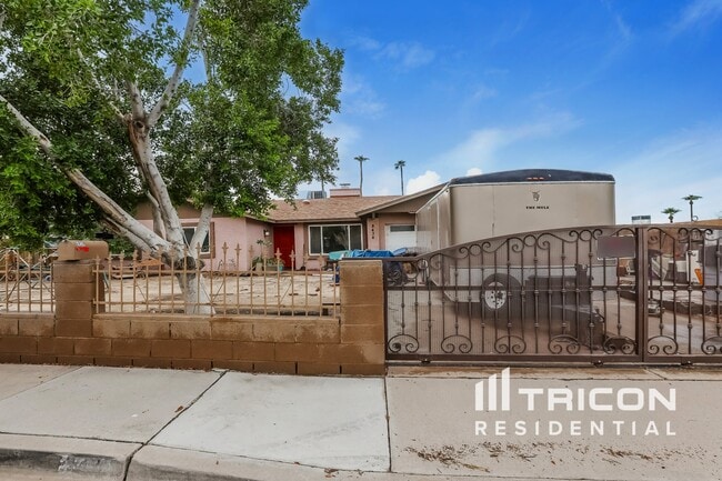 Building Photo - 8434 S 19th St