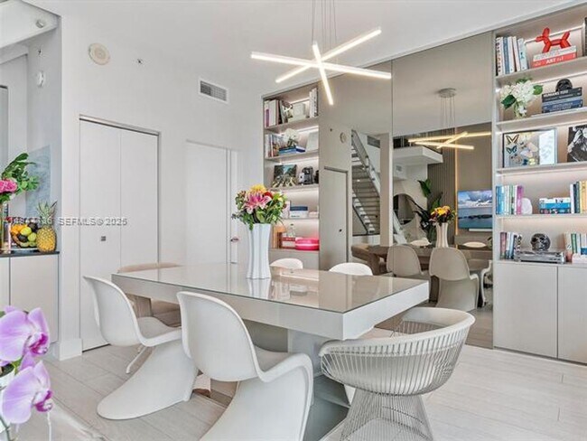 Foto del edificio - 60 SW 13th St