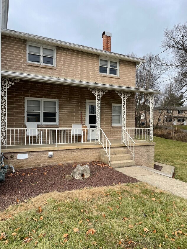 13 E Market St, Hallam, PA 17406 House Rental in Hallam, PA