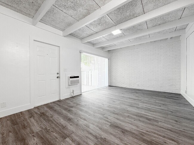 Building Photo - 1029 S K St