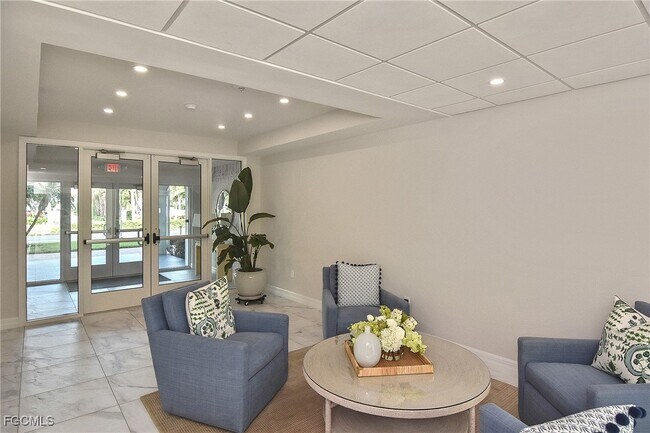 Foto del edificio - 1200 Gulf Shore Blvd N