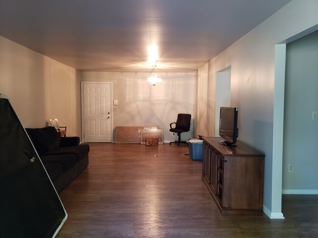 Building Photo - 5102 Austin Ct