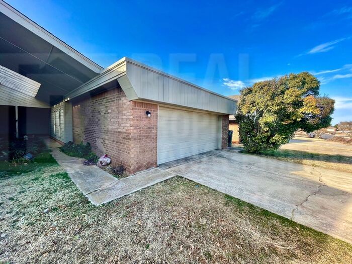 8915 N Rockwell Dr, Oklahoma City, OK 73132 House Rental in Oklahoma