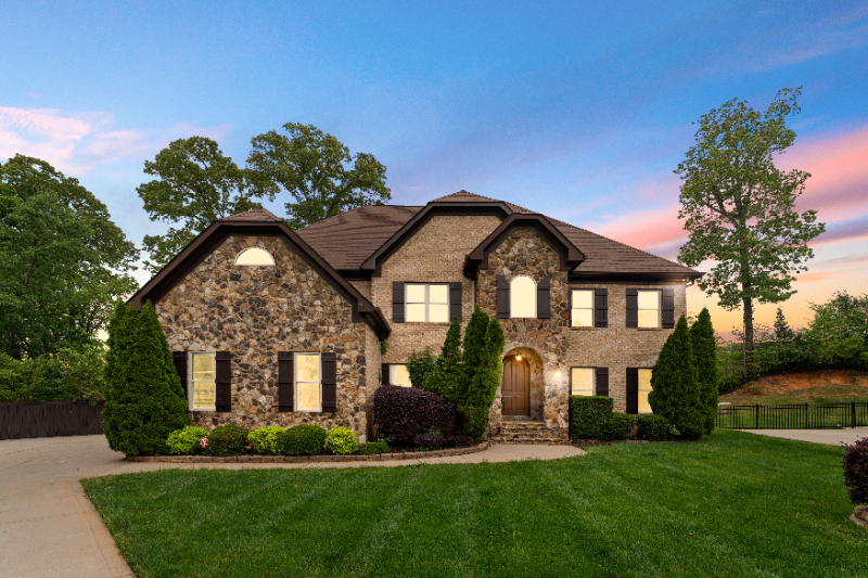 Foto principal - 7303 Roseland Ave