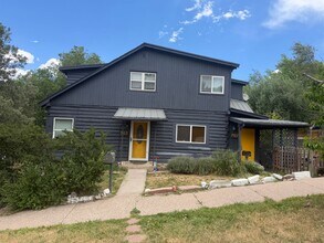 Building Photo - 703 10th St