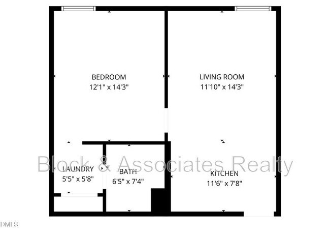 Building Photo - 5104 Hollyridge Dr