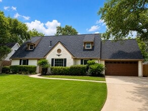Building Photo - 1207 Shorewood Dr