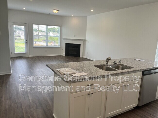 Foto del edificio - 2213 Zeva Cir