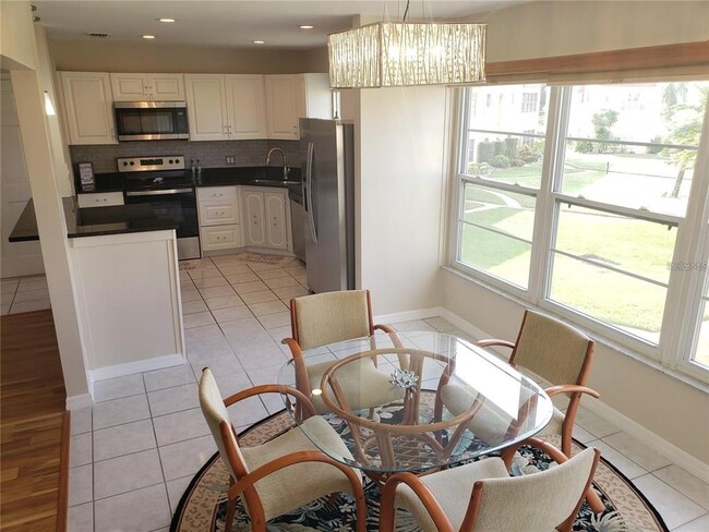 Building Photo - 206 Cedarwood Cir
