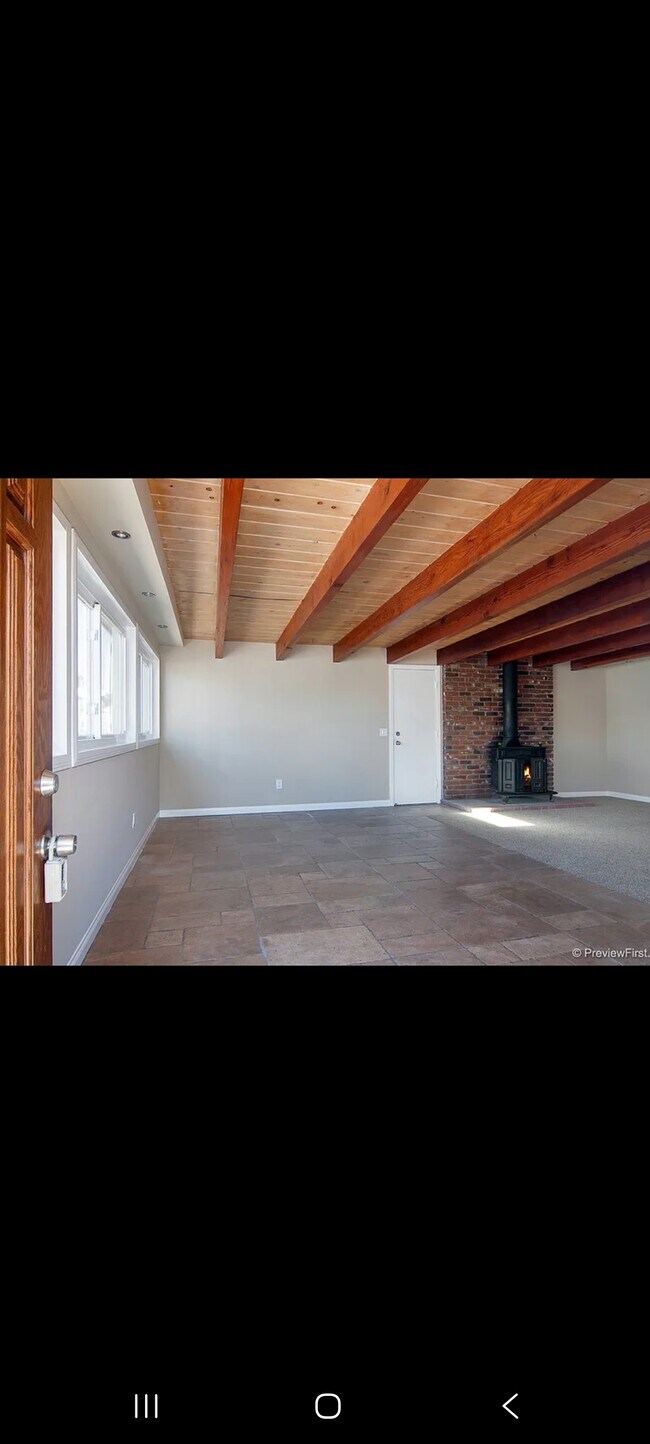 Building Photo - 2637 Granger Ave
