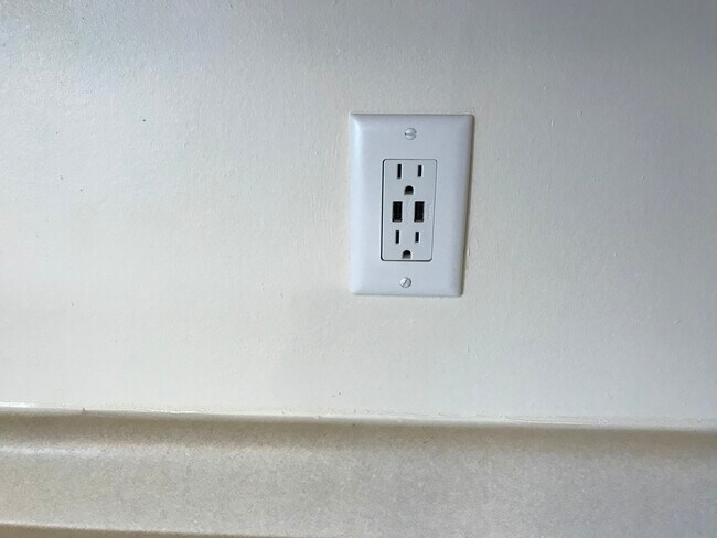 Foto del edificio - 351 Chicago Rd