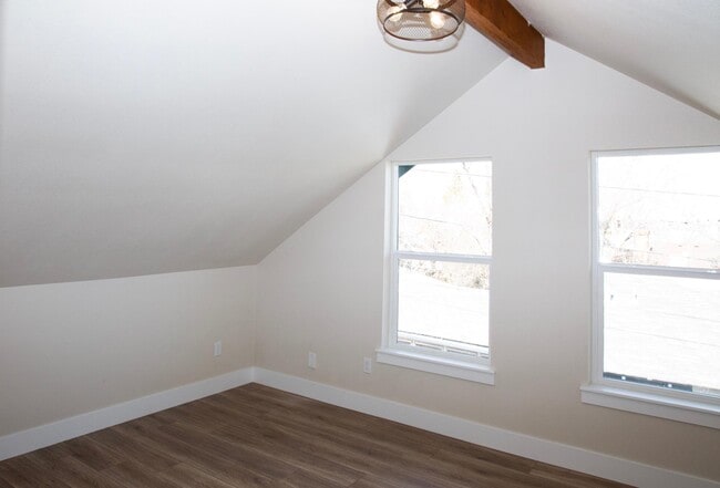 Building Photo - 1351 Terrace