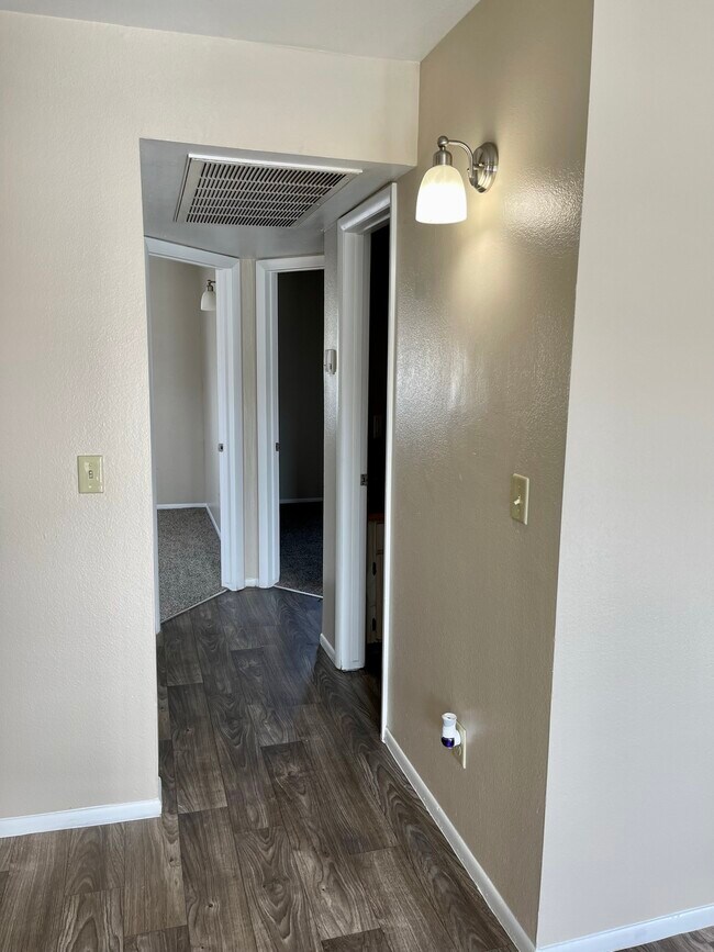 Spruce Hallway to Bedrooms - Thornhill Apartments