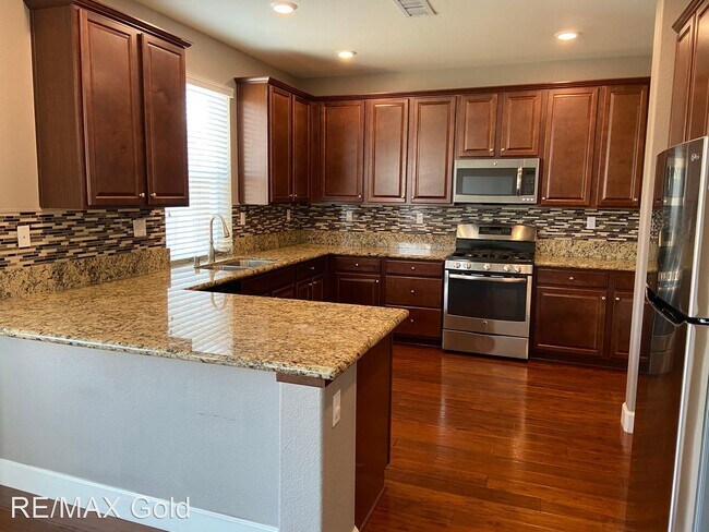 Foto del edificio - 4 br, 3 bath House - 2631 Michelangelo Court
