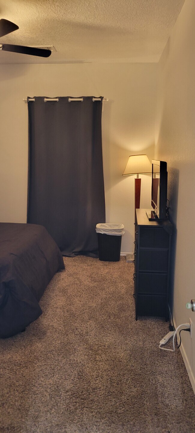Foto del edificio - 5325 Caprock Ct NE
