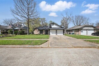 Building Photo - 21014 Western Valley Dr