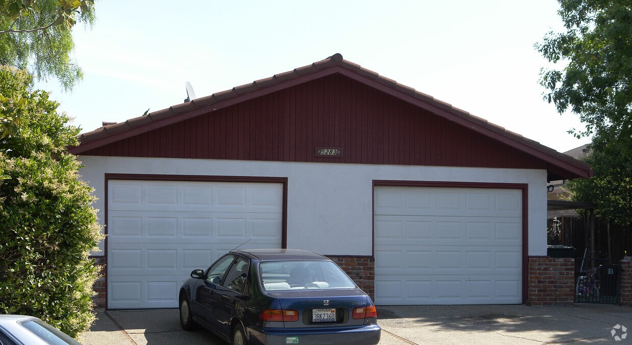 Foto del edificio - 5283 Park Highlands Blvd