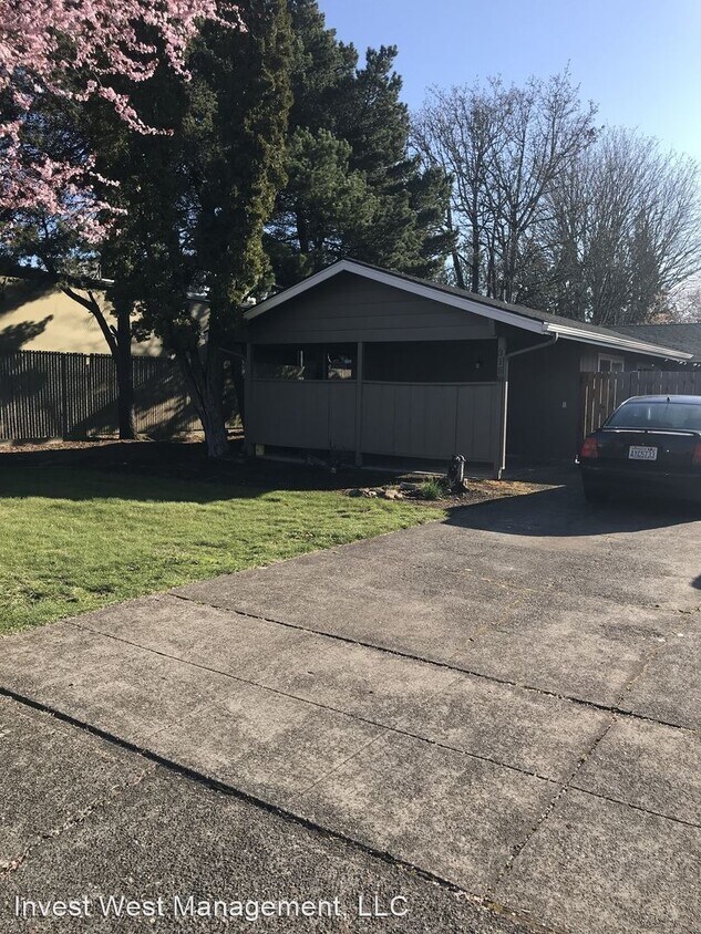 Primary Photo - 315-408 SE 118th Ave