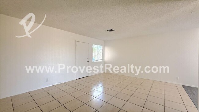 Foto del edificio - 12982 Mohawk Rd