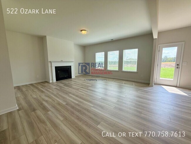 Foto del edificio - 522 Ozark Ln